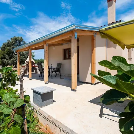 Casetta In Campagna Διαμέρισμα Ρόβινι